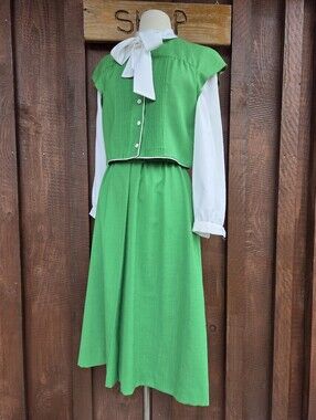 1960s Vintage 2 Pc Dress With Belt DW3 Fashions